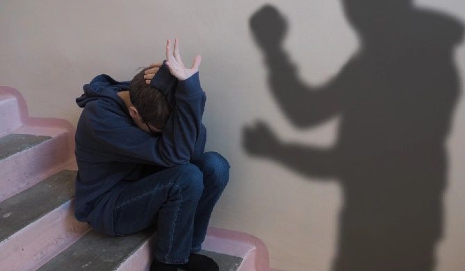 Εθνική καμπάνια για τη σχολική βία: Πλατφόρμα για καταγγελίες και πολύ πιο αυστηρές ποινές