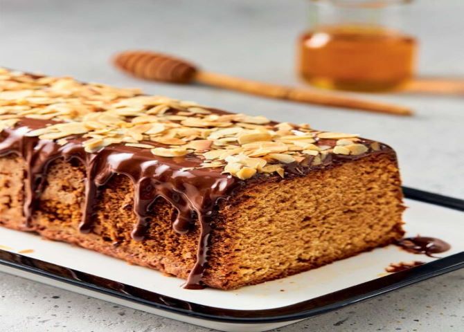 Η συνταγή της ημέρας: ''Κέικ με μέλι και μπαχαρικά''