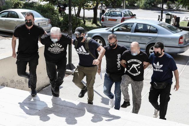 Κεκλεισμένων των θυρών η δίκη του ''αστυνομικού από την Ηλιούπολη''