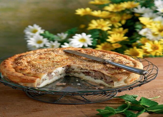 Η συνταγή της ημέρας: ''Τούρτα Χανίων - η κρεατόπιτα της Κρήτης''