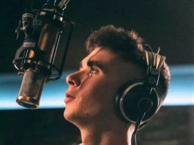 Eurovision 2023: O 16χρονος Βίκτωρας Βερνίκος θα εκπροσωπήσει την Ελλάδα με το τραγούδι ''What They Say''