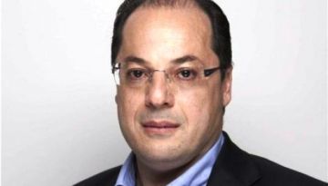 ΑΝΑΖΗΤΩΝΤΑΣ ΤΙΣ ΑΜΥΝΕΣ ΤΗΣ ΔΗΜΟΚΡΑΤΙΑΣ