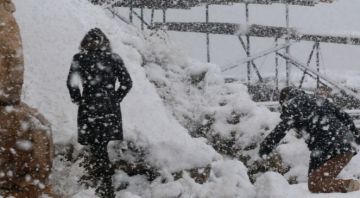 Καιρός: Δείτε live πού χιονίζει αυτή την ώρα, με ένα κλικ.