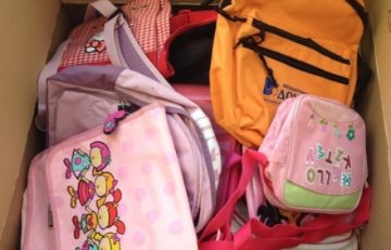 Το ''Όλοι Μαζί Μπορούμε'' στην Ηλιούπολη: Μαζεύουμε Σχολικά γιατί... Το Παιδί Πάνω Από Όλους!