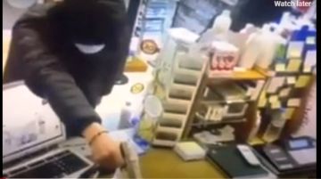 Βίντεο από τη ληστεία των δύο ανηλίκων σε φαρμακείο της Ηλιούπολης